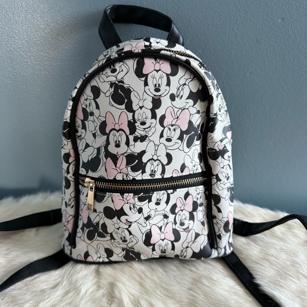 Disney Bioworld Mini Minnie Mouse Backpack